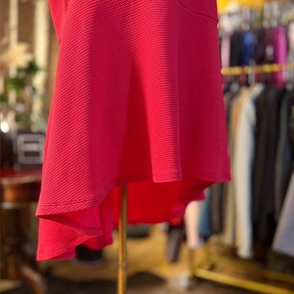 Women’s Torrid Sleeveless Peplum Top sz 1 - Picture 2 of 4